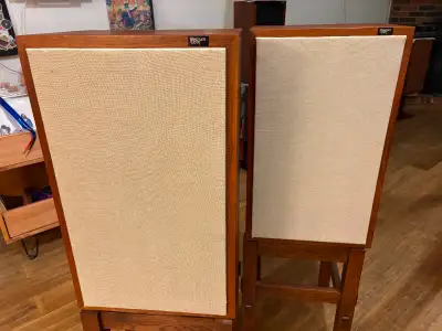 Magnum Opus Model 2 Vintage Speakers, View more