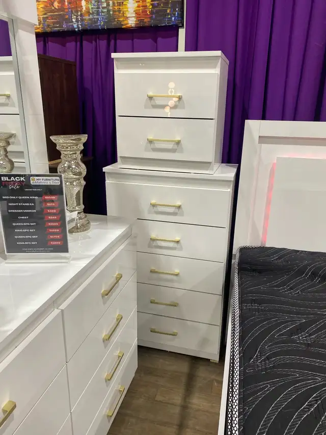 Chambre à coucher moderne blanche – Tête de lit LED + tiroirs de in Beds & Mattresses in City of Montréal - Image 5