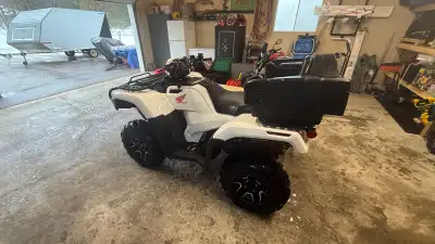 2016 Honda FourTrax Foreman Rubicon Deluxe 4x4 – Excellent Condition – Only 2,695 km Selling my 2016...