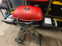 Napoleon TravelQ portable grill - new