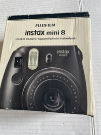 Fujifilm Intax mini 8 - instant camera
