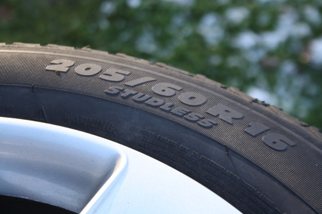 X-ICE | 205/60R16 | SNOW TIRES (4) + INCLUDES HUB CAPS in Tires & Rims in Bedford - Image 3