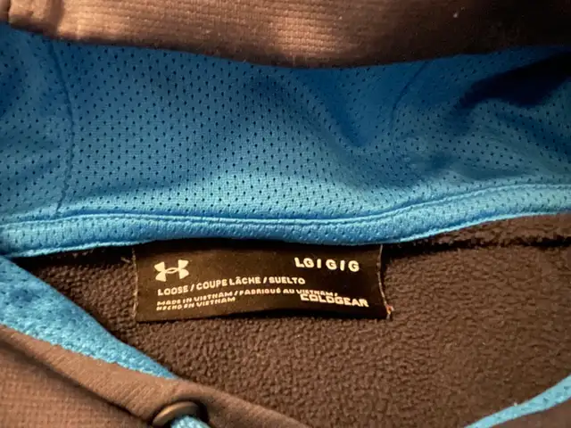 Men’s sweaters in Men's in Belleville - Image 3