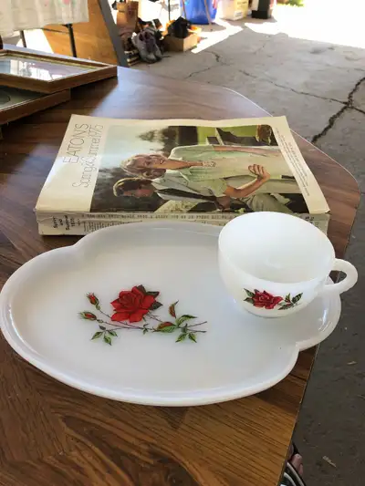 Vintage dinnerware, View more