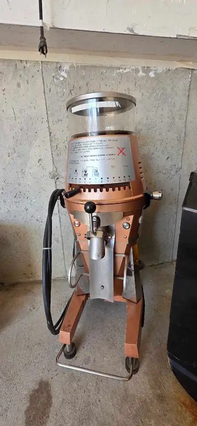 Mahlkönig VTA-6S commercial coffee grinder, View more