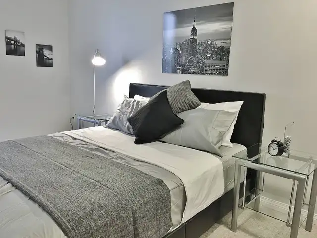 STUDENTS/PROFESSIONALS: Central Downtown, 3Br2Ba,MoveinReady,Fur in Long Term Rentals in Vancouver - Image 3