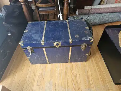 Free: Steamer trunk, View more