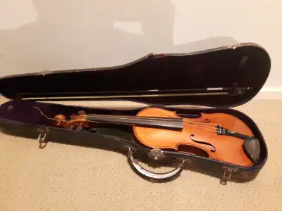 Old"Antonius Stradivarius Cremonensis Faciebat Anno 17" Violin, View more
