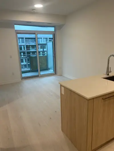 Modern New Mid-Rise, 1 Bedroom + Den (Can Be Used As 2nd Bedroom or Office) + 1 Washroom Unit For Le...
