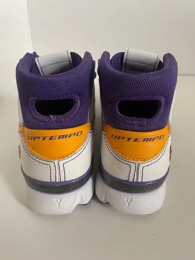 Nike Kobe 1 Protro - Think 16 Close Out 2018 (Men) in Men's Shoes in City of Toronto - Image 5