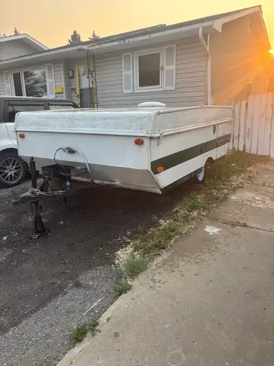 I have 1995 cobra tent trailer for sale Weights roughly 2100 lbs/ 17ft long open pretty good shape d...