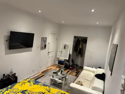 Chambre privée à louer H1W 1Y1, Montréal, QC, Canada 1er DÉCEMBRE (ou avantk) Une chambre se libère...