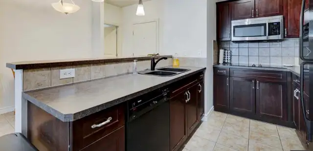 NW Condo 2BR 2Bath Laundry for Rent63849108064897124