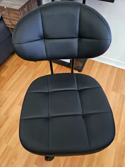 Chaise de bureau/ vanité, View more