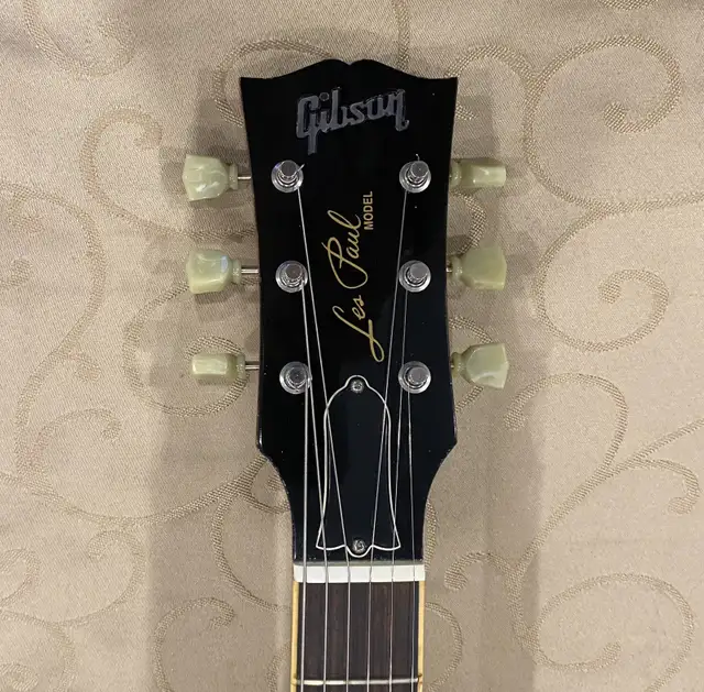 2007 Gibson Les Paul Standard Premium Plus Top 50's Neck Guitar in Guitars in Markham / York Region - Image 6