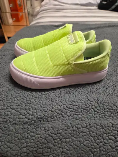 Womens shoes, View more