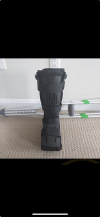 Medical boot left foot 