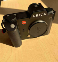 Leica SL 601 and RRS base plate