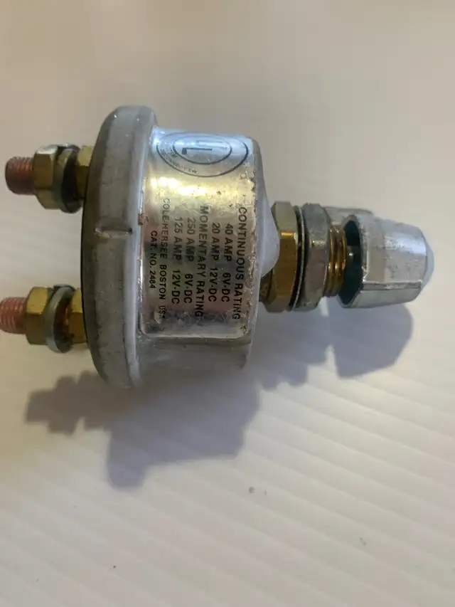 3000 W power converter with wiring and toggle switch in Power Tools in Barrie - Image 3