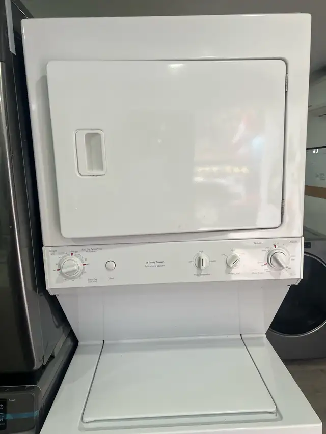 white 27 inch w stack 2 in 1 washer electric dryer set  in Washers & Dryers in Mississauga / Peel Region - Image 3