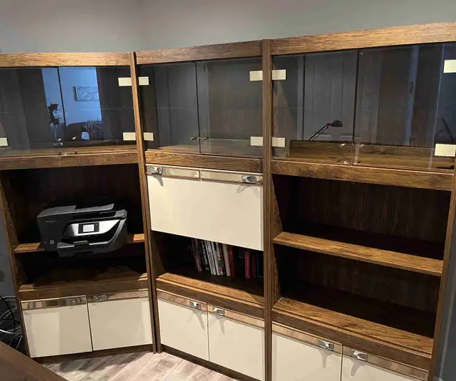 Wall-Mounted Unit with 3 Sections