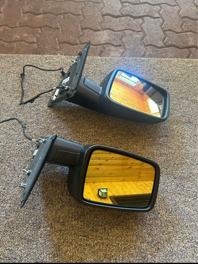 2018 Ram 1500 Folding Mirrors $175 ‘Snap On and Go’ Tow Extension Mirrors $40 Take all for $200 Call...