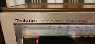 Technics SA-202 Stereo Receiver, View more