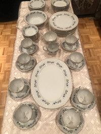 Vaisselle Antique | Trouvez ou annoncez des oeuvres d'art et objets à  collectionner dans Grand Montréal | Petites annonces de Kijiji
