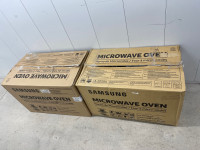 Samsung 1.9 Cu. Ft. O.T.R Microwave (Missing installation kit)