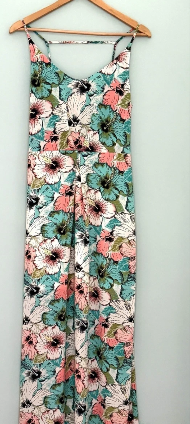 H&M Size 4 Floral V-neck maxi dress, lined in Women's - Dresses & Skirts in Kitchener / Waterloo - Image 6