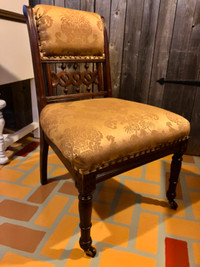 Chaise antique de style Eastlake