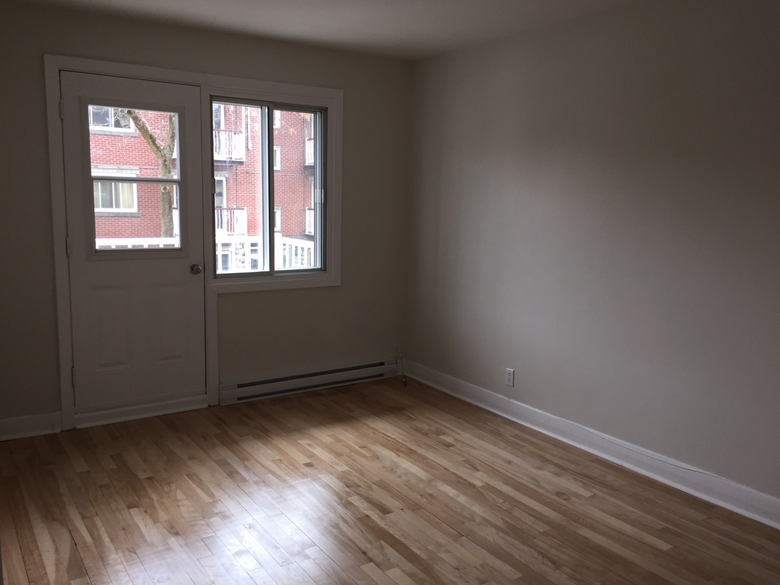 Très beau 4 ½ - 6925 Bloomfield — photo 3