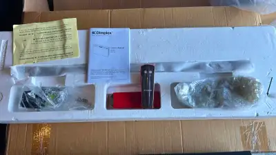 Foyer électrique Dimplex, neuf jamais utilisé modèle BLF34 120V, 1220W encastré 34 x 19 1/2 x 7 vitr...