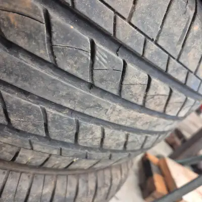 Set of four used 235/60R18 Pick up, warden and st.clair scarbought $350 for the set