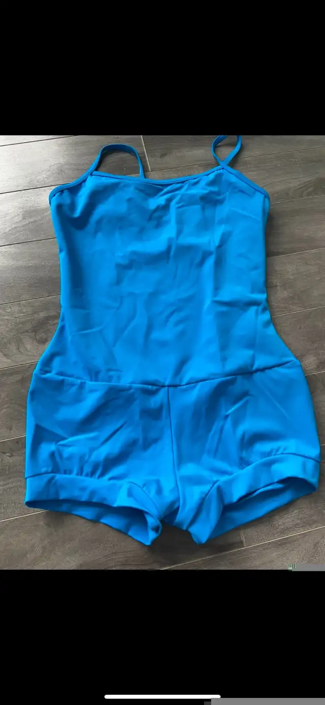 Size child medium ans large dance costumes in Kids & Youth in Cole Harbour - Image 5