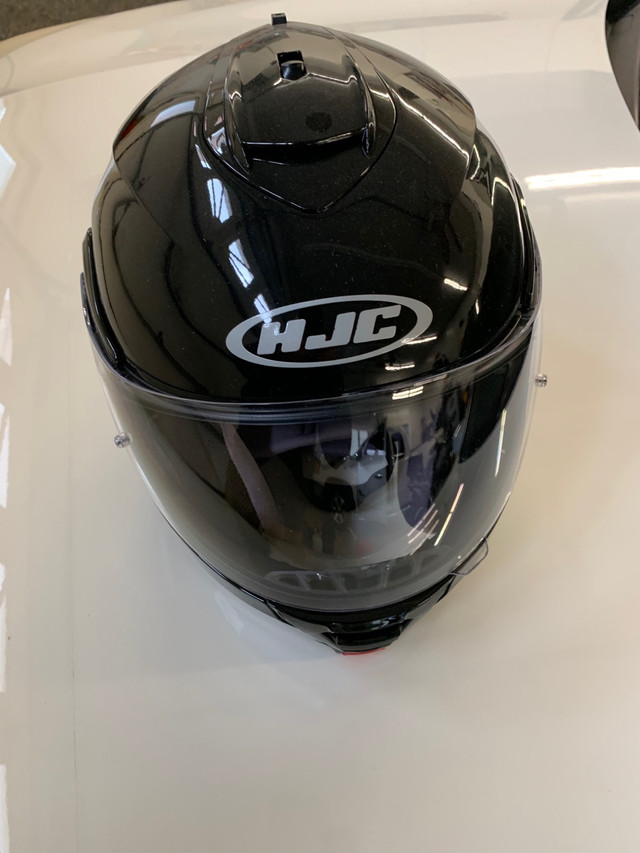 HJC Full helmet medium still in box in Motorcycle Parts & Accessories in Woodstock - Image 3