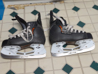 Easton hockey skates size 3.5 EE width