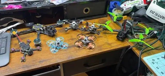 Drone Builders & Innovation Hobby Group (FREE) - Bilingual