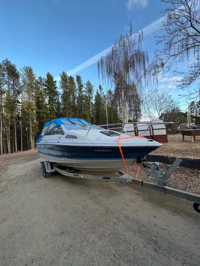 Located in Porter Creek 1989 Bayliner 2152 Capri Cuddy – 21 ft with Single Axle Trailer - Inboard 5....