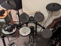 Roland TD-4 Electric Drum Set