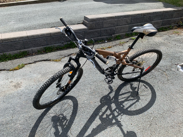 Mountain bike in Mountain in Dartmouth - Image 2