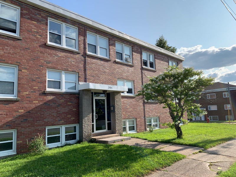 1 Bedroom Apartment Top floor Long Term Rentals Moncton Kijiji