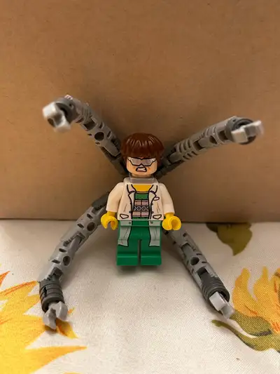 Authentic LEGO Dr. Octopus (Otto Octavius) / Doc Ock. Minifigure, View more