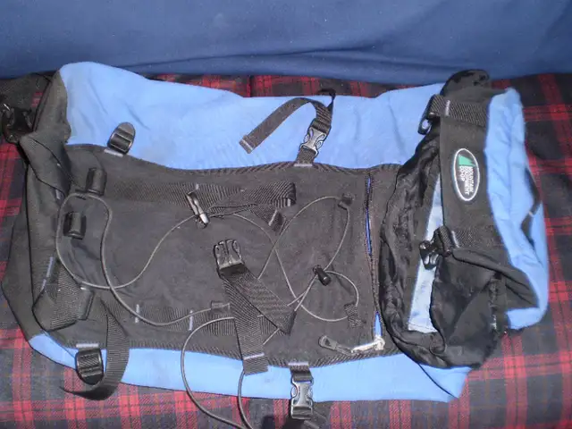 BACKPACKS, MEC Outbound Outdoor Gear Roots Skiis & Biikes in Fishing, Camping & Outdoors in City of Toronto - Image 3