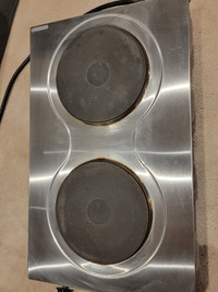 Commercial two-burner hot plate (NEMA 5-20P plug)