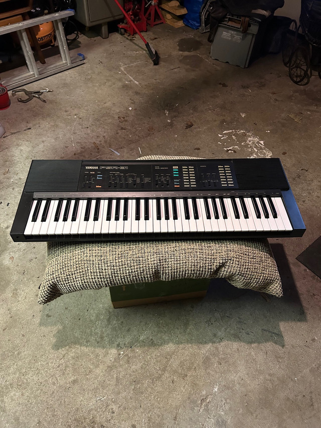 Yamaha PSR – 31 keyboard  in Pianos & Keyboards in Oshawa / Durham Region