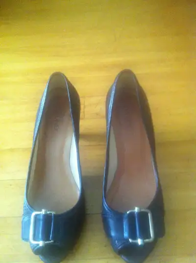 Chaussures en cuir pour femmes, View more