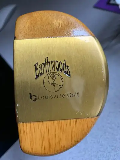 Earthwood Louisville putter with leather cover (used as display), View more