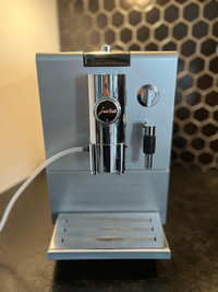 Cafetière Jura ENA 9 entièrement automatique