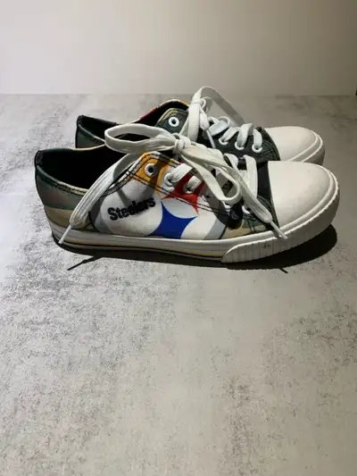 Pittsburgh Steelers shoes size 7, View more